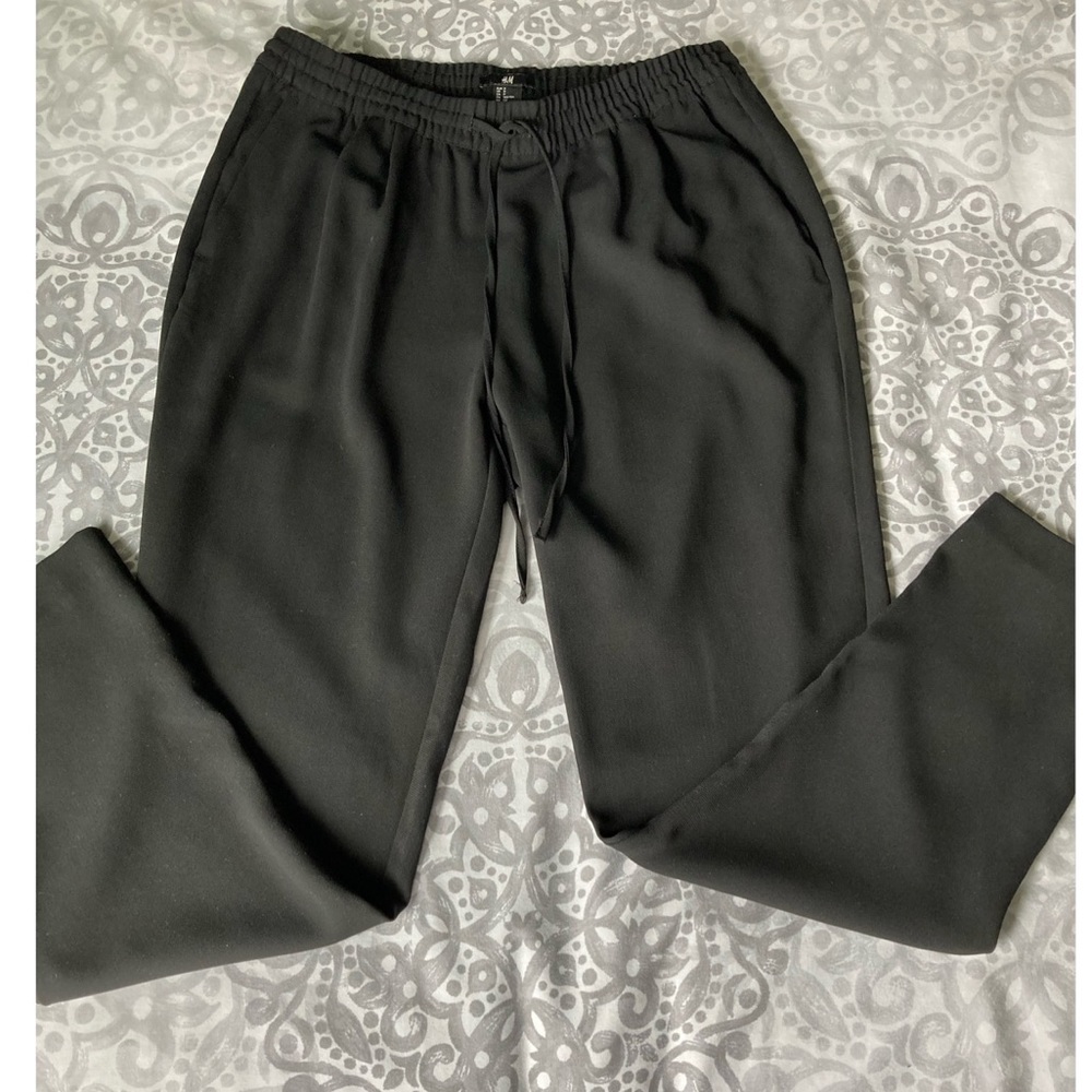 H&M pants size small